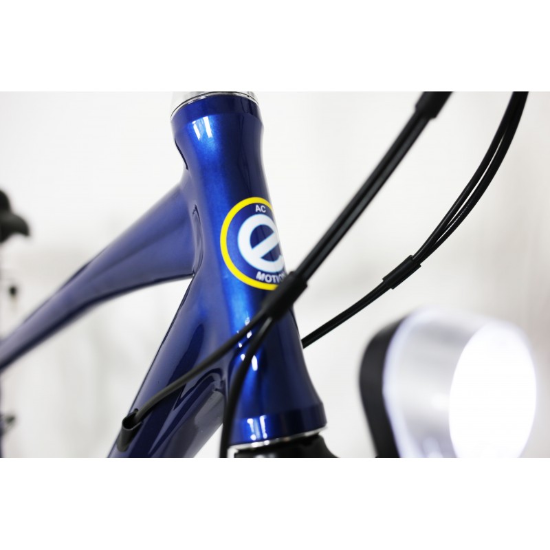 AC-Emotion Touring 28'' (vélo électrique à moteur pédalier)